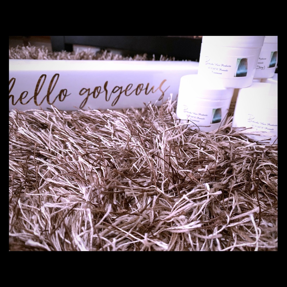 🌺 100% Bone marrow pomade for All hair Types🌺